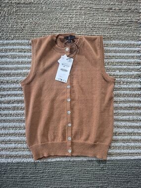 BNWT Zara Top/Sleeveless Sweater